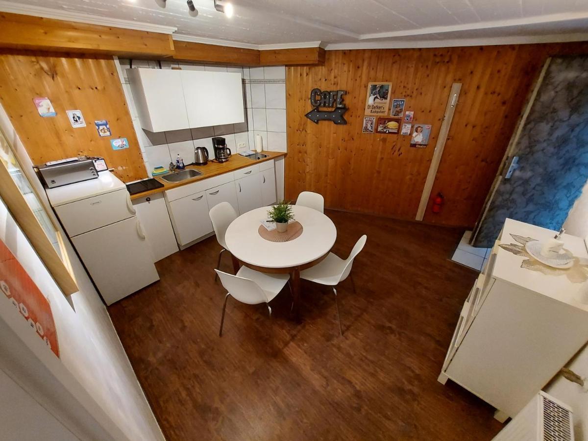 Basement Apartment Κολωνία Εξωτερικό φωτογραφία